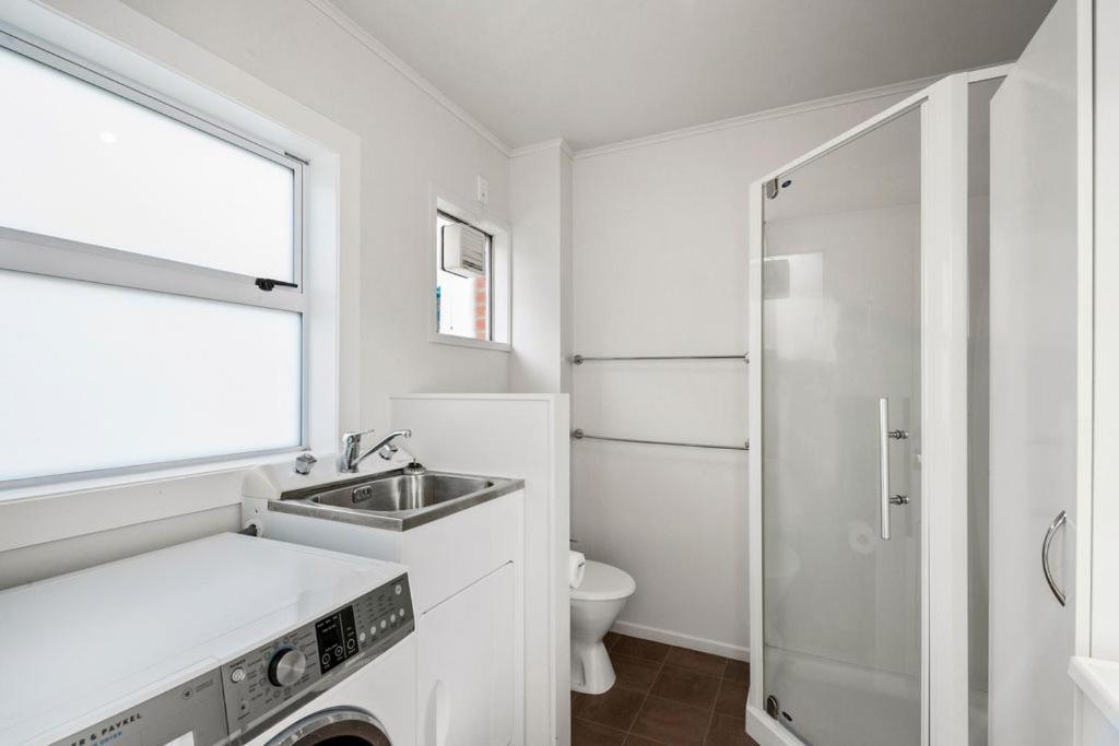 Central Stay - Taupo Flat エクステリア 写真