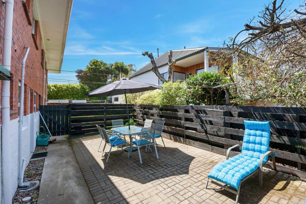 Central Stay - Taupo Flat エクステリア 写真
